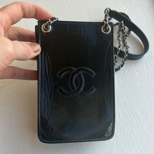 CHANEL CC phone holder crossbody black